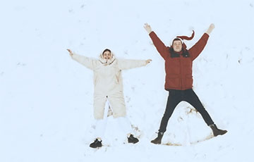 «Хлопотное дельце», Маляваныч и Нина Багинская снялись в ярком новогоднем видео