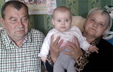 В Борисове двое пенсионеров объявили голодовку