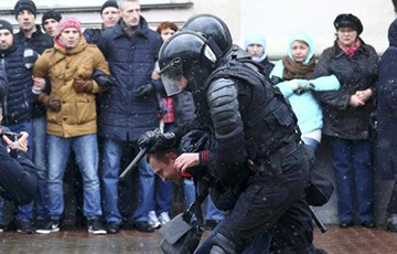 Все больше белорусов требуют ввести санкции против «шунявок»