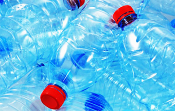 Лукашенко запретил пластиковые бутылки