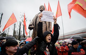 Лидер «Молодого Фронта»: Сорвать открытие памятника Ленину было делом чести