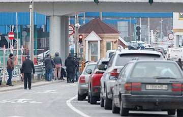 В ЕС ввели ограничения по авто, которые едут в Беларусь
