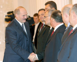 Саммит СНГ и заседание ВЕЭС пройдут сегодня в Минске под председательством президента Беларуси