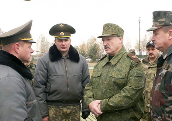 Лукашенко: офицер Вооруженных сил не должен быть вундеркиндом