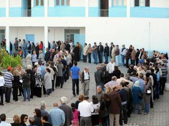 На выборах в Тунисе зарегистрирована рекордная явка