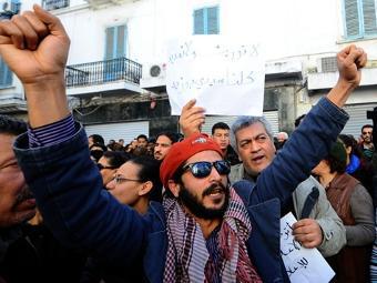 14 человек убиты в ходе беспорядков в Тунисе