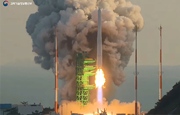 Южная Корея запустила на орбиту первую ракету собственного производства