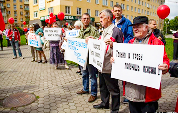 В России продолжаются акции против повышения пенсионного возраста