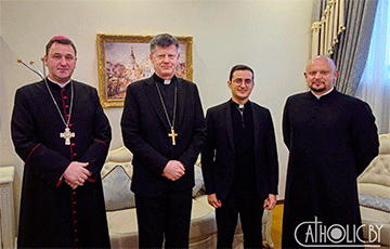 Апостольский нунций в Беларуси архиепископ Анте Йозич прибыл в Минск