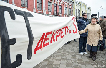 Брюссель призвал Минск к диалогу с противниками «налога на тунеядцев»