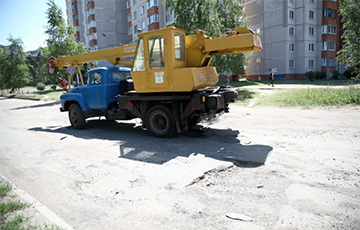 Борисовские автомобилисты: Машины цепляют днищем асфальт