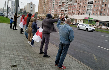 Минчане с самого утра вышли на акции протеста