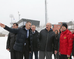 Лукашенко требует загруженности спортцентра "Раубичи"