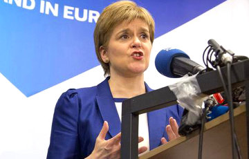 Первый министр Шотландии: Brexit дает право на референдум о независимости