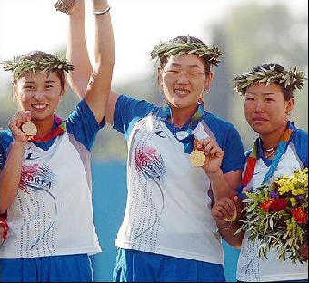 Лучницы из Южной Кореи стали олимпийскими чемпионками в командном турнире