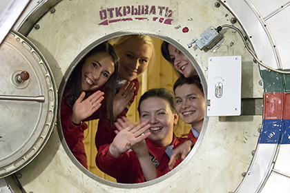 Россиянки избежали ссор во время земного полета на Луну