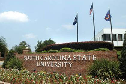 В результате стрельбы в университете Южной Каролины погиб студент