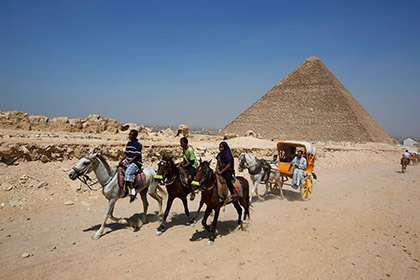 Египетские исламисты посоветовали туристам покинуть страну