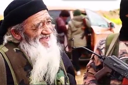 В Сирию из Китая приехал 80-летний джихадист с правнуками