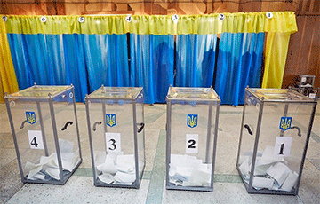 Видеофакт: Белорусские украинцы голосуют за нового президента