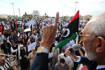 В столице Ливии ввели чрезвычайное положение
