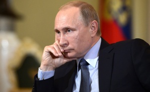Путин: пока нет необходимости отправлять силовиков в Беларусь