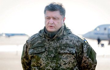 Порошенко: Украинская армия сломала захватнические планы вооруженного до зубов врага