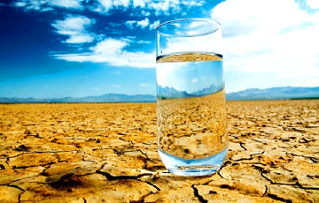 Физики извлекли стакан воды из сухого воздуха пустыни