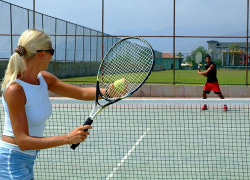 Власти Могилева строят теннисный корт за счет бюджета