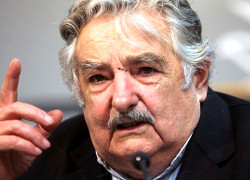 Президент Уругвая попросил отправить Суареса к психиатру