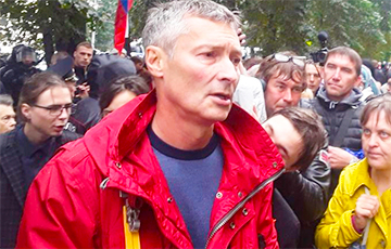 В Екатеринбурге бывший мэр Ройзман уехал на автозаке вместе с задержанными