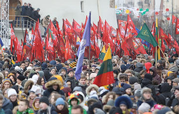 В Вильнюсе состоялось массовое праздничное шествие