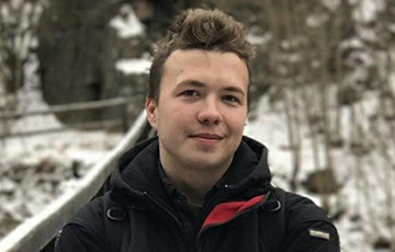 В Минске задержали журналиста Романа Протасевича
