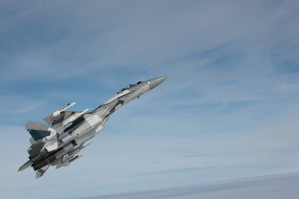 ВВС России пополнились дюжиной истребителей Су-35