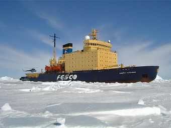 Застрявший в Антарктике российский ледокол взял курс на Огненную Землю