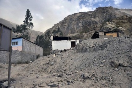 Землетрясения в Эквадоре унесли жизни двух человек