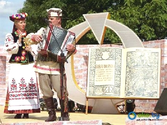 Минкультуры профинансировало создание восьми бюстов ко Дню белорусской письменности
