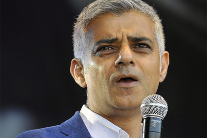 Мэр Лондона призвал понизить статус визита Трампа