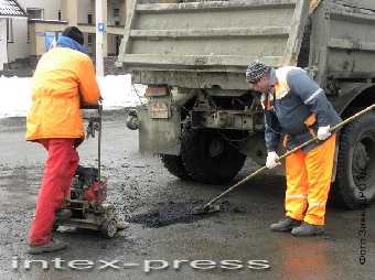 "Белавтодор" в 2012 году проведет текущий ремонт 1 тыс.км белорусских дорог