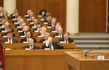 «Выборы» назначены: в «совет республики» — 7 ноября, в «парламент» — 17 ноября
