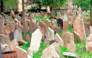 Во всем мире интересуются судьбой еврейского захоронения в центре Бреста