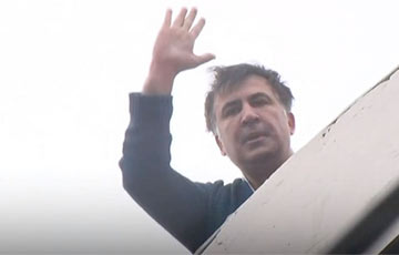 Появилось видео, как Саакашвили снимали с крыши