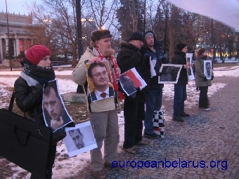 В Варашаве потребовали освободить белорусских политзаключенных (Фото)