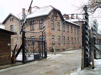 В Освенциме украли лозунг "Arbeit Macht Frei"