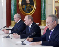 Лукашенко, Путин и Наразбаев встретятся завтра в Москве