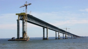 ЕС ввел санкции в отношении компаний, строивших Керченский мост