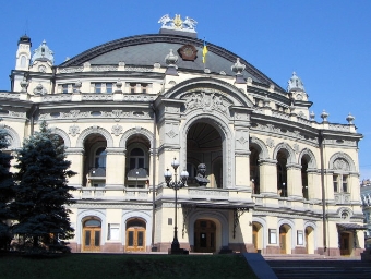 Театры Беларуси к 2013 году внедрят систему электронных продаж билетов