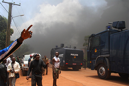 В Камеруне террористы-смертники атаковали лагерь спецназа