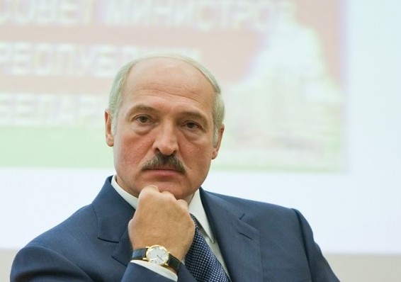 Лукашенко не намерен «играть в демократию» в вопросе защиты Беларуси от мигрантов