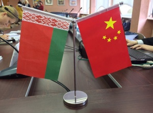 Беларусь надеется получить два займа из Китая